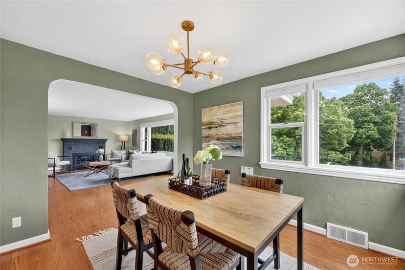 Property photo for 5457 35th Avenue SW, Seattle photo 11