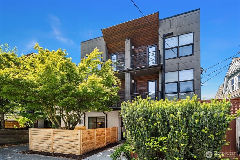 Property photo for 219 12th Avenue E #A, Seattle