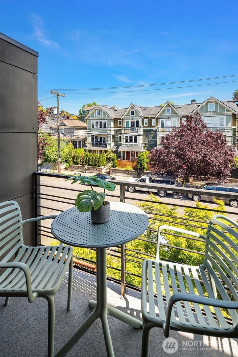 Property photo for 219 12th Avenue E #A, Seattle photo 17