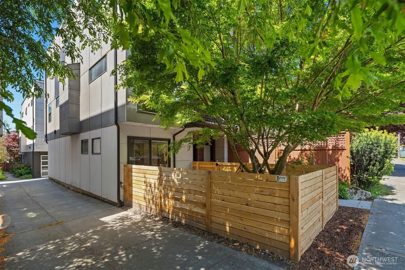 Property photo for 219 12th Avenue E #A, Seattle photo 26
