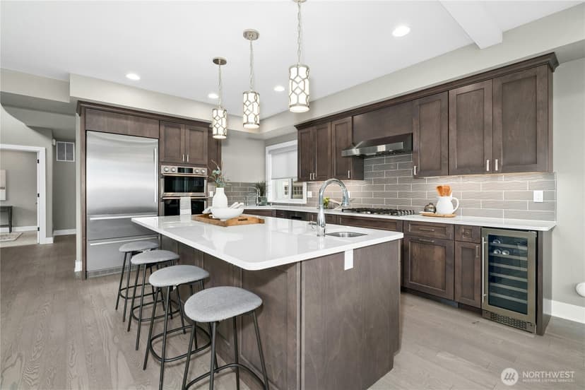 Property photo for 1006 4th Street W, Kirkland photo 12