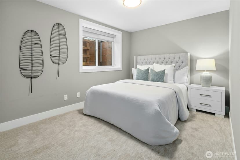 Property photo for 1006 4th Street W, Kirkland photo 29