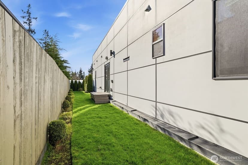 Property photo for 18111 84th Avenue W, Edmonds photo 36