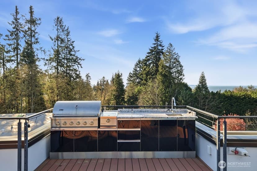 Property photo for 18111 84th Avenue W, Edmonds photo 35