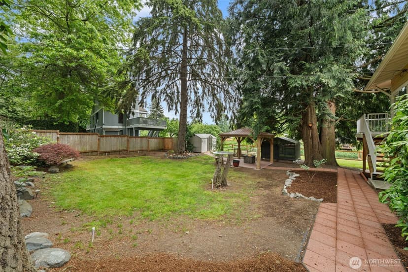 Property photo for 17502 113th Avenue NE, Bothell photo 32