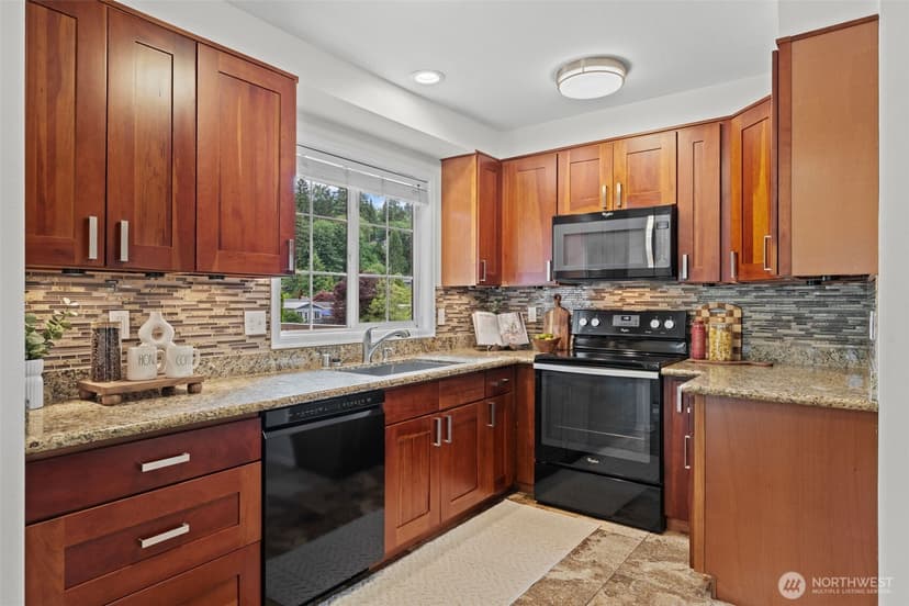Property photo for 17502 113th Avenue NE, Bothell photo 12
