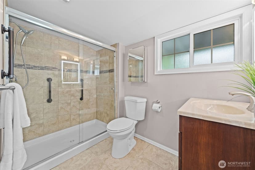 Property photo for 17502 113th Avenue NE, Bothell photo 10
