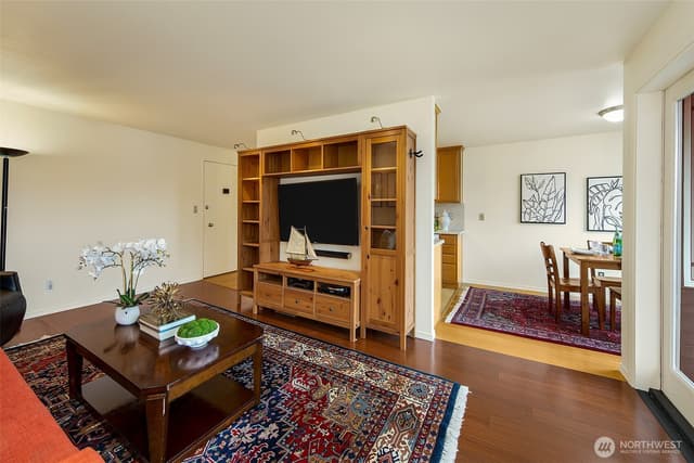 Property photo for 5818 NE 70th Street #A312, Seattle photo 4