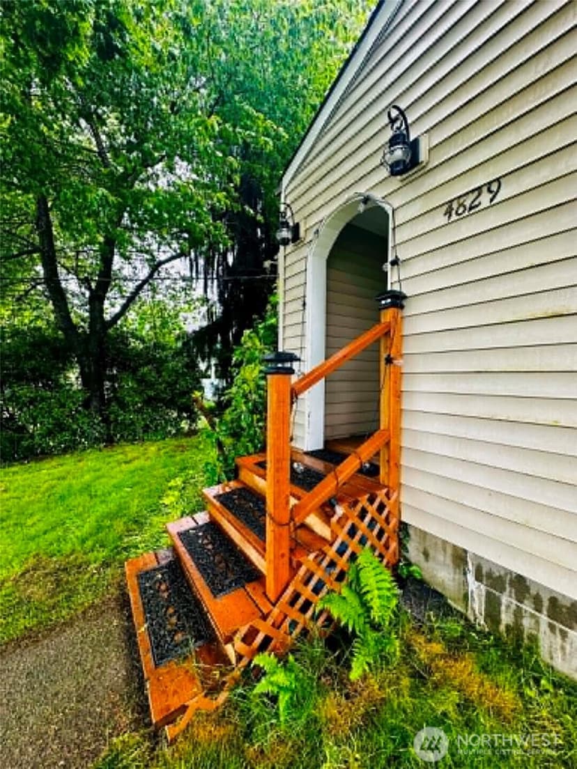 Property photo for 4829 S L Street, Tacoma photo 4