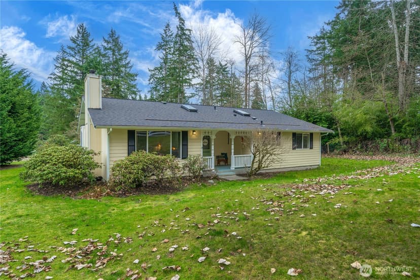 Property photo for 611 186th Avenue E, Bonney Lake photo 2