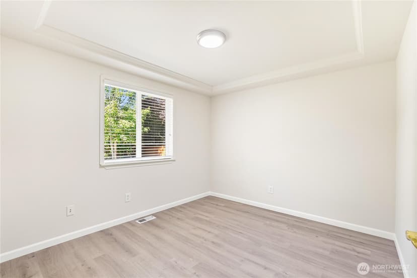 Property photo for 10702 59th Avenue NE, Marysville photo 22