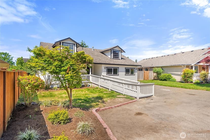 Property photo for 10702 59th Avenue NE, Marysville photo 4