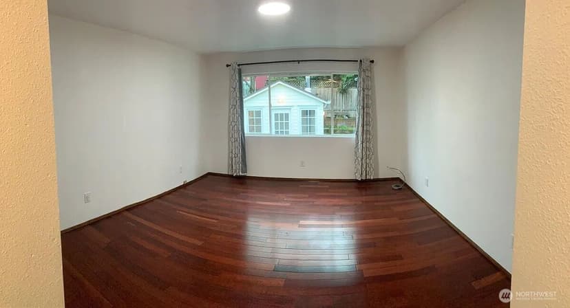 Property photo for 1505 26th Avenue S, Seattle photo 6