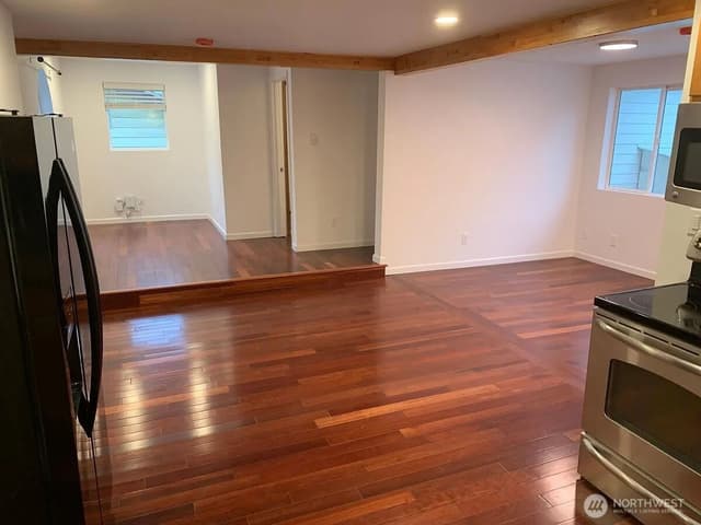 Property photo for 1505 26th Avenue S, Seattle photo 3