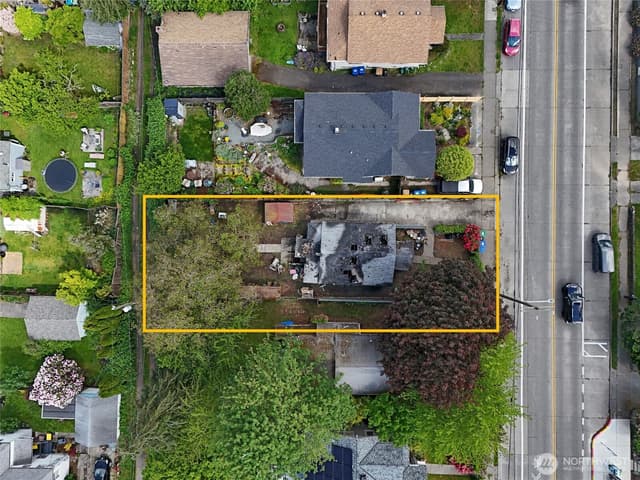 Property photo for 8145 16th Avenue SW, Seattle photo 2