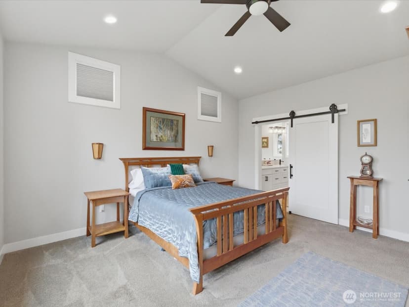 Property photo for 12500 Robinhood Lane, Snohomish photo 16