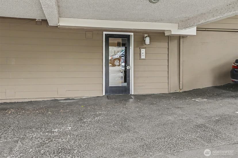 Property photo for 2830 NW 56th Street #203, Seattle photo 24