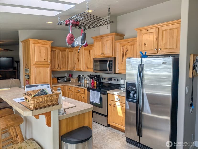 Property photo for 313 Ocean Shores Boulevard NW, Ocean Shores photo 25