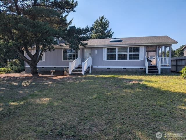 Property photo for 313 Ocean Shores Boulevard NW, Ocean Shores
