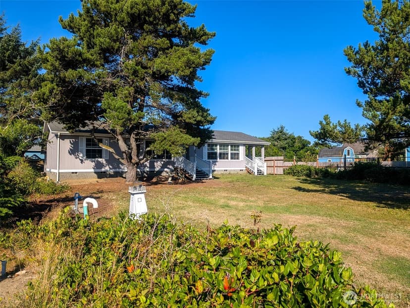 Property photo for 313 Ocean Shores Boulevard NW, Ocean Shores photo 4