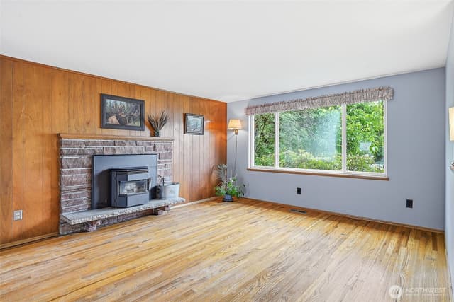 Property photo for 4510 237th Place SW, Mountlake Terrace photo 4