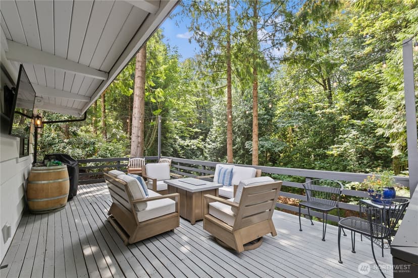Property photo for 3227 103rd Place NE, Bellevue photo 12