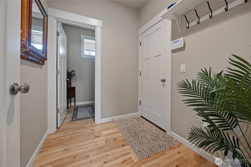 Property photo for 28132 11th Avenue NW, Arlington photo 15