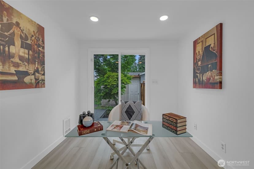 Property photo for 6904 S 124th Street, Seattle photo 6