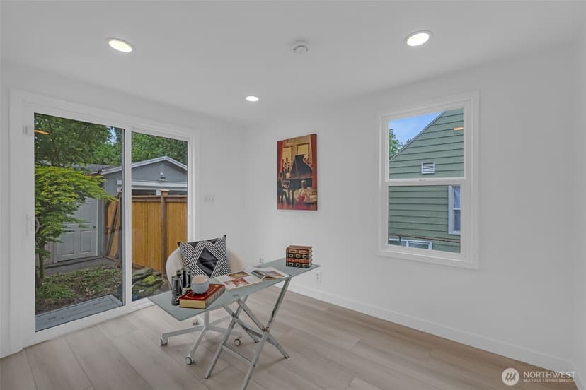Property photo for 6904 S 124th Street, Seattle photo 5