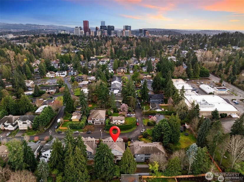 Property photo for 10610 NE 28th Street, Bellevue photo 34