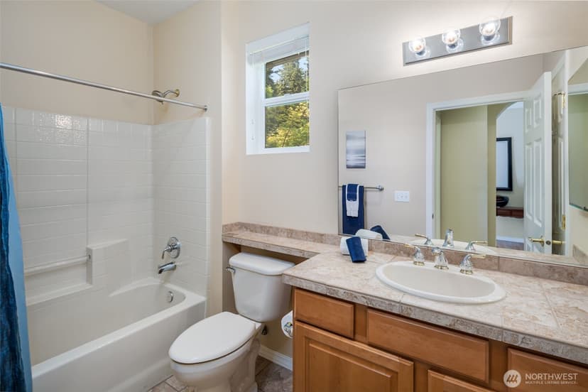 Property photo for 12652 Sunbreak Way NE, Redmond photo 30