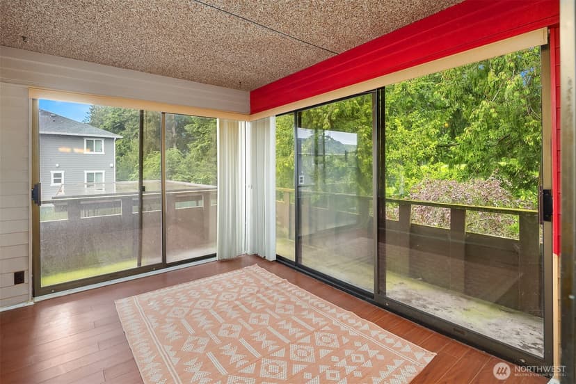 Property photo for 5915 Highway Place #201, Everett photo 8