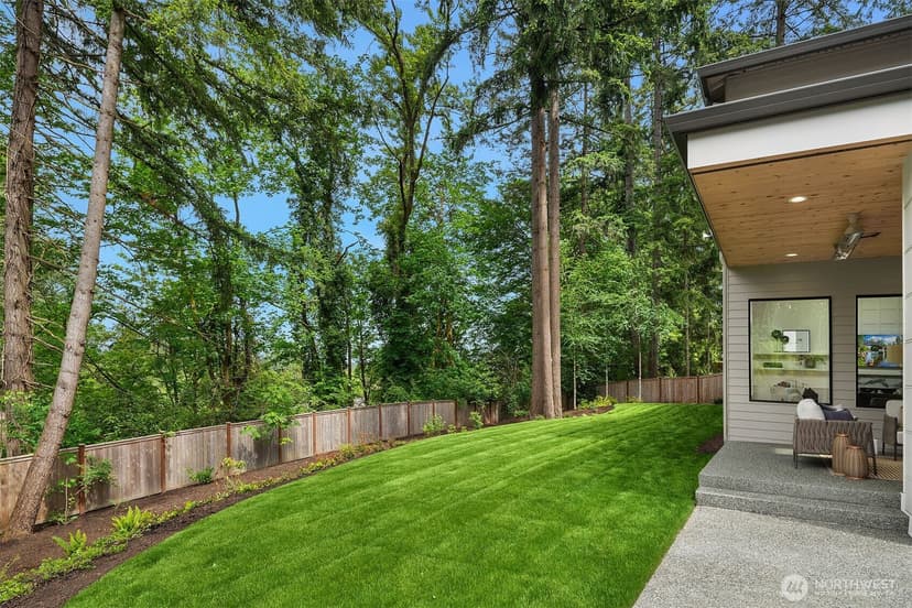 Property photo for 3049 164th Place NE, Bellevue photo 31