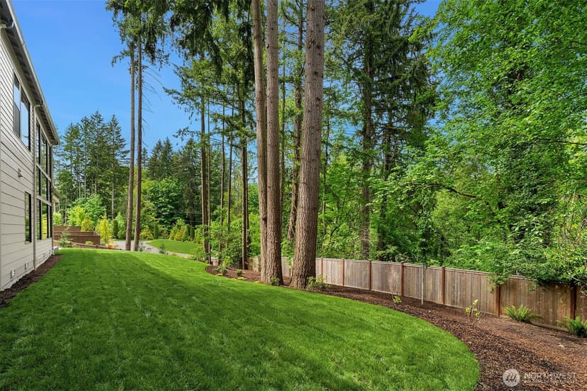 Property photo for 3049 164th Place NE, Bellevue photo 30