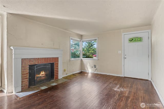 Property photo for 6422 28th Avenue S, Seattle photo 3