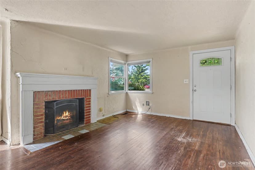 Property photo for 6422 28th Avenue S, Seattle photo 3