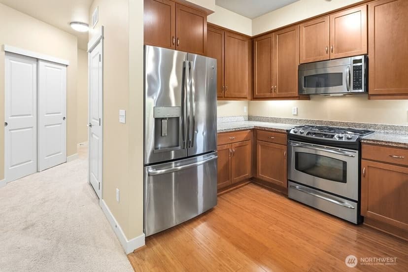 Property photo for 15730 116th Avenue NE #305, Bothell photo 8