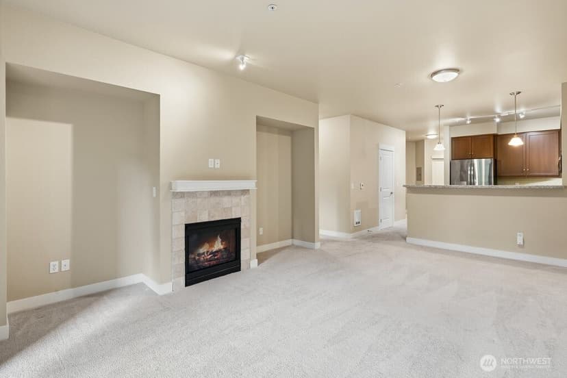 Property photo for 15730 116th Avenue NE #305, Bothell photo 5