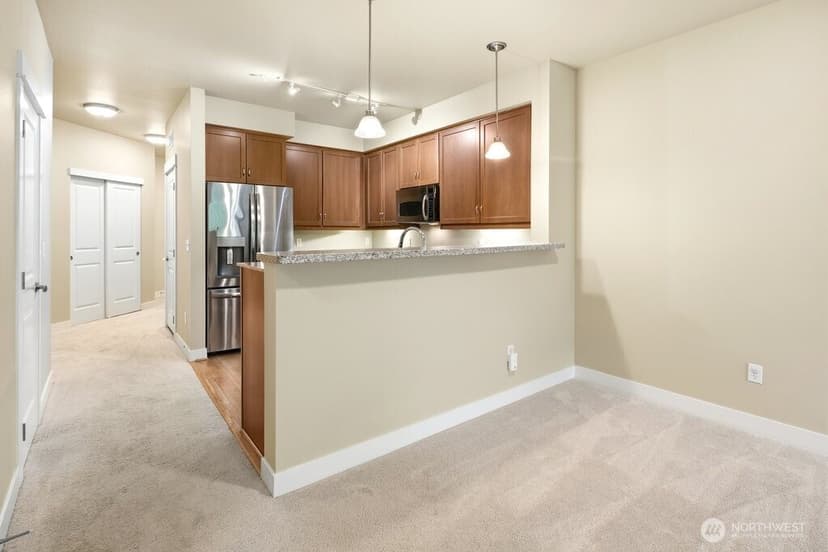 Property photo for 15730 116th Avenue NE #305, Bothell photo 9