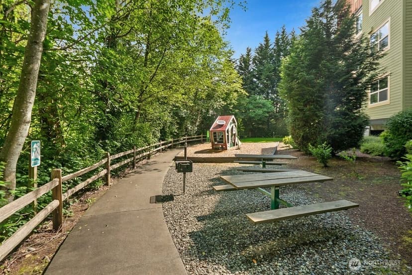 Property photo for 15730 116th Avenue NE #305, Bothell photo 38