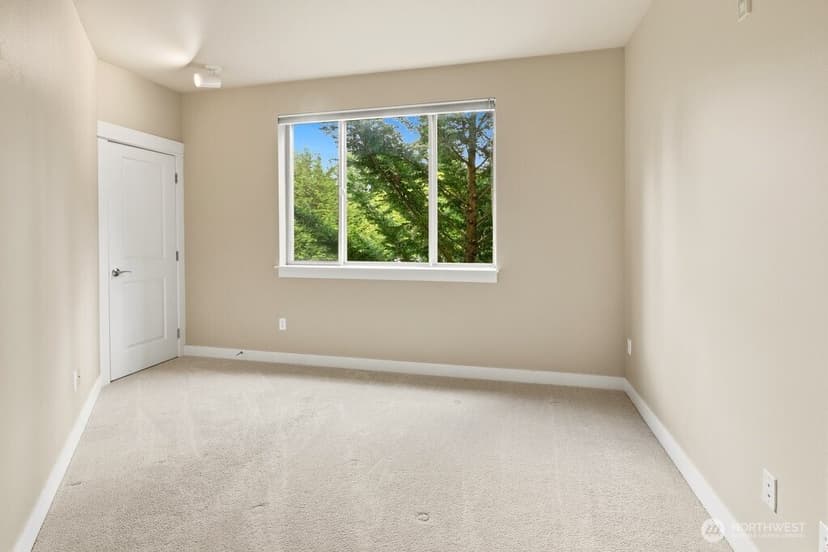 Property photo for 15730 116th Avenue NE #305, Bothell photo 14