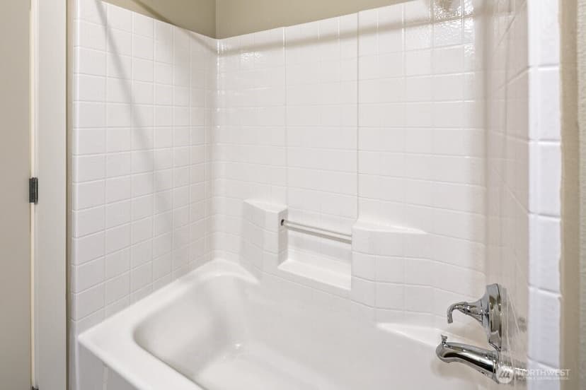 Property photo for 15730 116th Avenue NE #305, Bothell photo 20