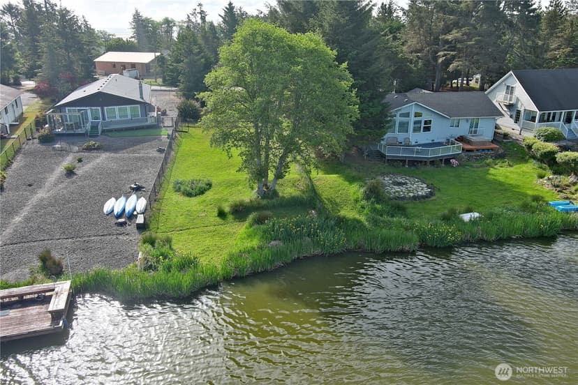 Property photo for 579 Blue Wing Loop SE, Ocean Shores photo 4