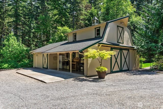 Property photo for 8343 Glenwood Road SW, Port Orchard photo 3