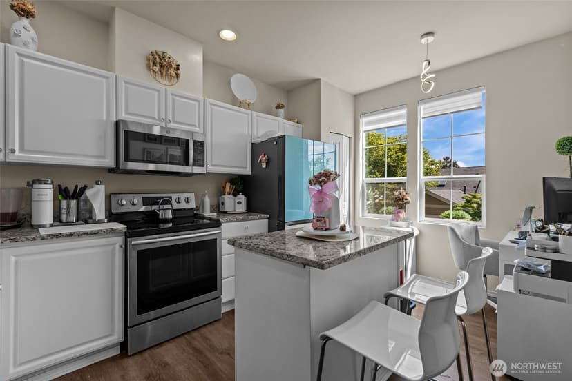 Property photo for 21919 39th Place S #10-2, Kent photo 11