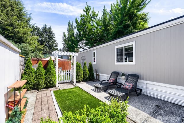 Property photo for 7301 NE 175th Street #117, Kenmore photo 2