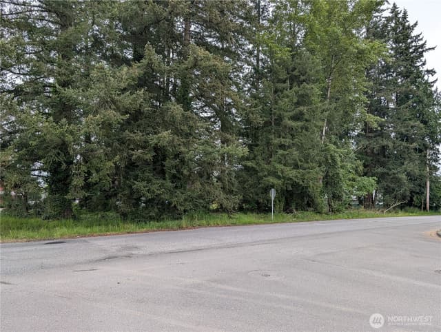Property photo for 18501 Smokey Point Boulevard, Arlington photo 3