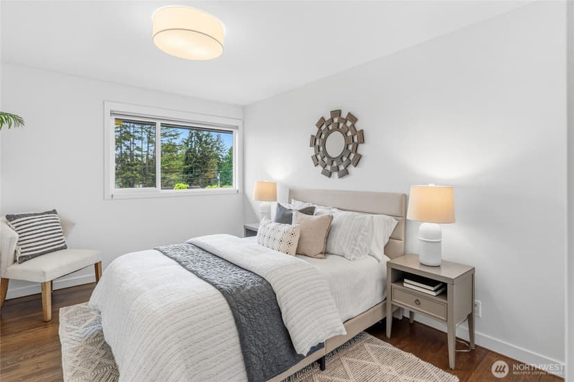 Property photo for 4105 96th Avenue SE, Mercer Island photo 17
