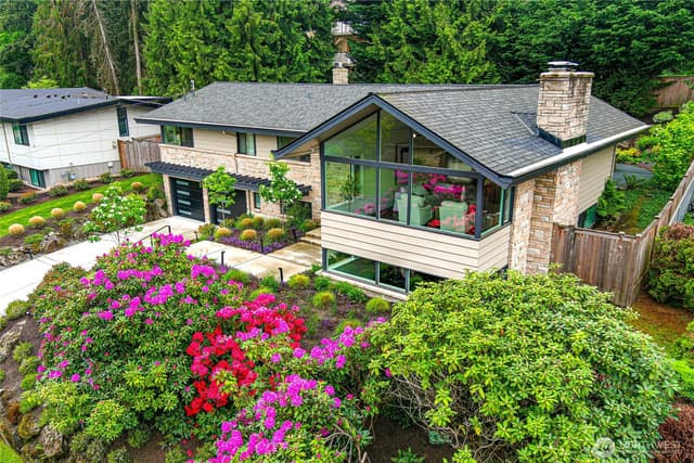 Property photo for 4105 96th Avenue SE, Mercer Island