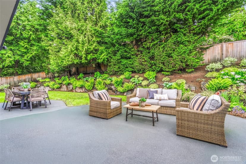 Property photo for 4105 96th Avenue SE, Mercer Island photo 25